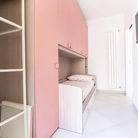 Raliving, Private Garden And Parking Space, *