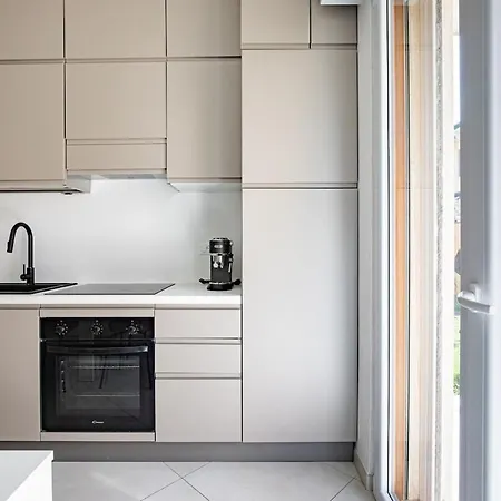 Raliving, Private Garden And Parking Space, Apartment *