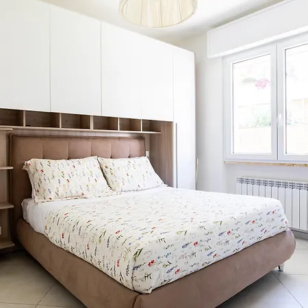 Raliving, Private Garden And Parking Space, Apartment